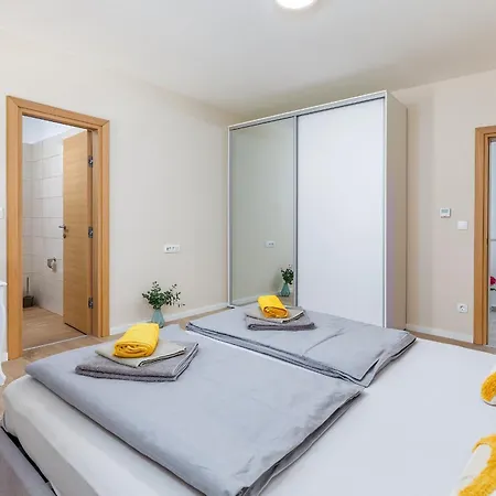 Villa Tena With Private Swimming Pool Medulin