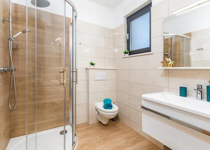 Tena With Private Swimming Pool *