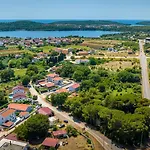 Βίλα Tena With Private Swimming Pool Μεντουλίν