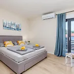 Tena With Private Swimming Pool Βίλα Μεντουλίν